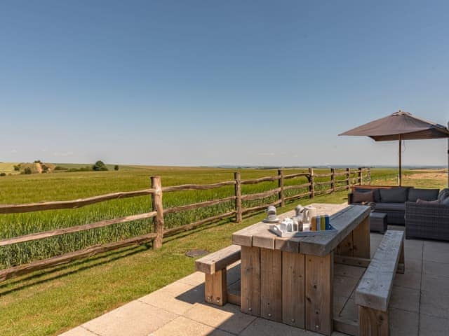 Outdoor area | The Gallops - Ilsley Farm Barns, East Ilsley, near Newbury