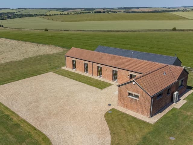 Setting | The Gallops - Ilsley Farm Barns, East Ilsley, near Newbury