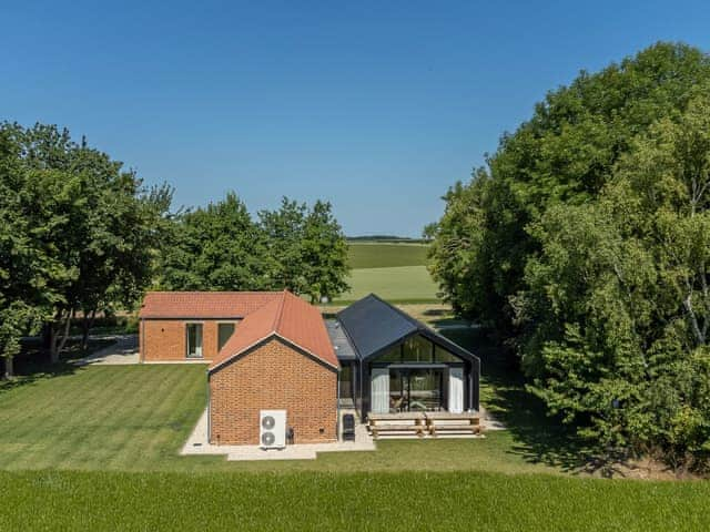 Setting | Ilsley Farm Barns- The Partridge - Ilsley Farm Barns, East Ilsley, near Newbury