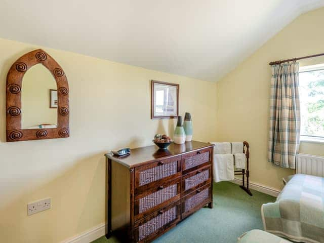 Twin bedroom | Edlington Hall Cottage, Edlington