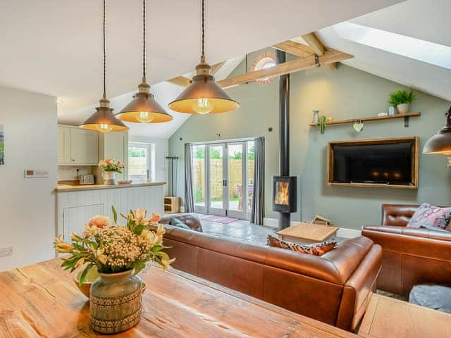 Open plan living space | Holyoake Barns- The Old Stables - Holyoake Barns, Little Alne, near Wootton Wawen