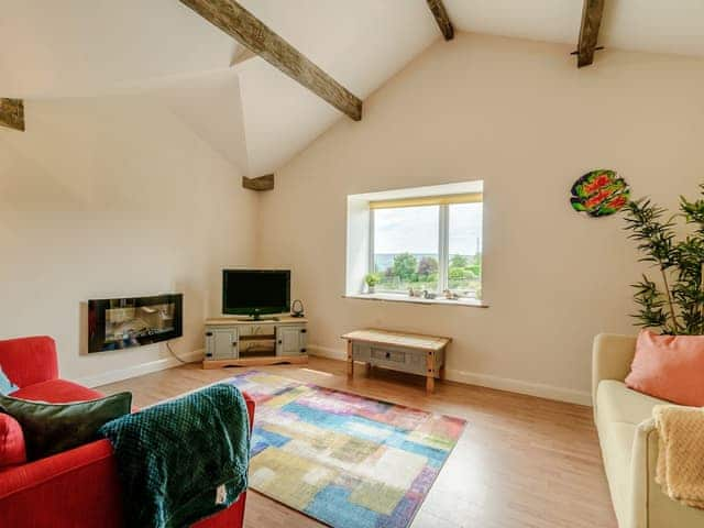 Living area | Courtyard Cottage - Middle Bank Top Farm Cottages, Lumb