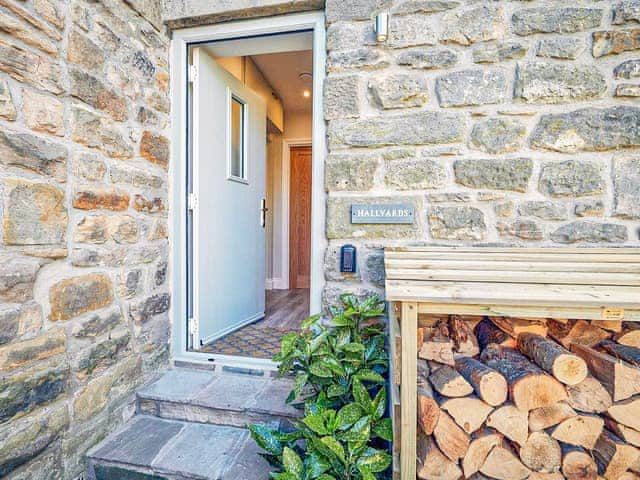 Outdoor area | Hall Yards Cottage, Wall, Hexham