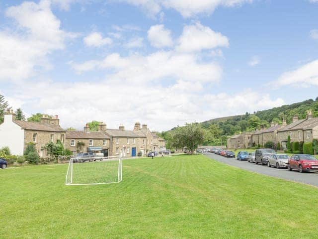 Surrounding area | Waters Edge Apartment, West Burton, near Aysgarth