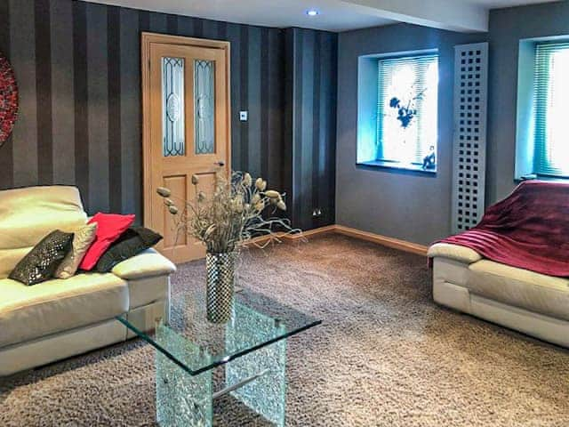 Living room | The Gatehouse - Barton Manor, Pagham