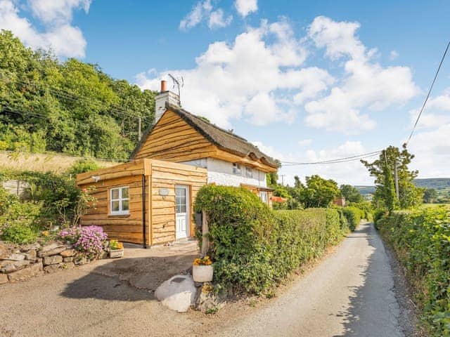 Exterior | Elsie’s Cottage, Pontsford, near Shrewsbury