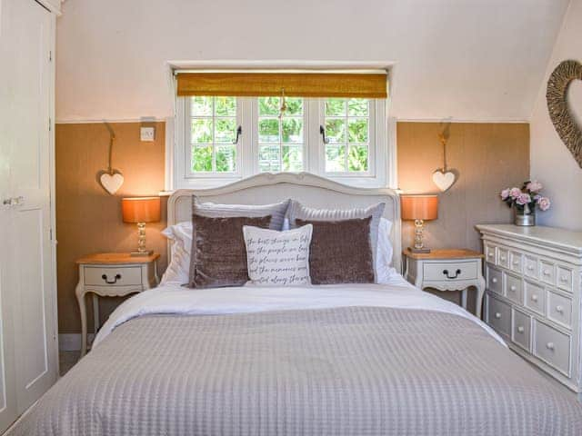 Double bedroom | Greenbank Cottage, Burley