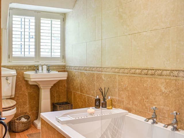 Bathroom | Greenbank Cottage, Burley