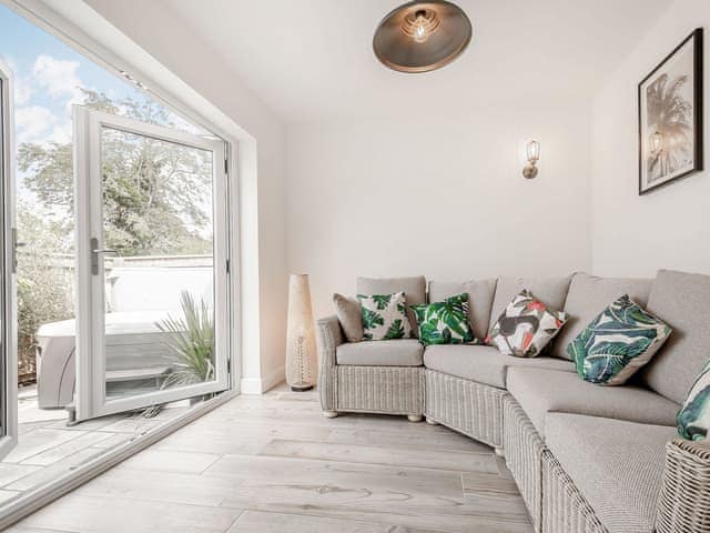 Sun room | Pennyard House, Banwell