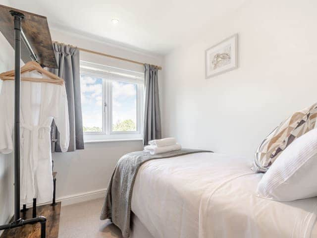 Single bedroom | Pennyard House, Banwell