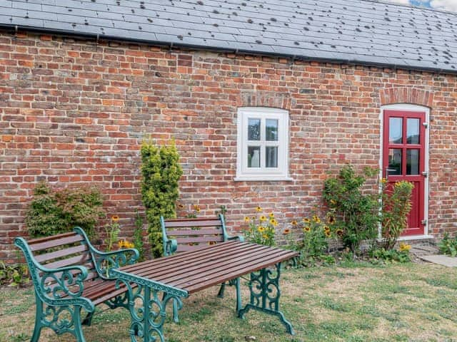 Sitting-out-area | The Annexe @Hornsland Barn, Frampton West