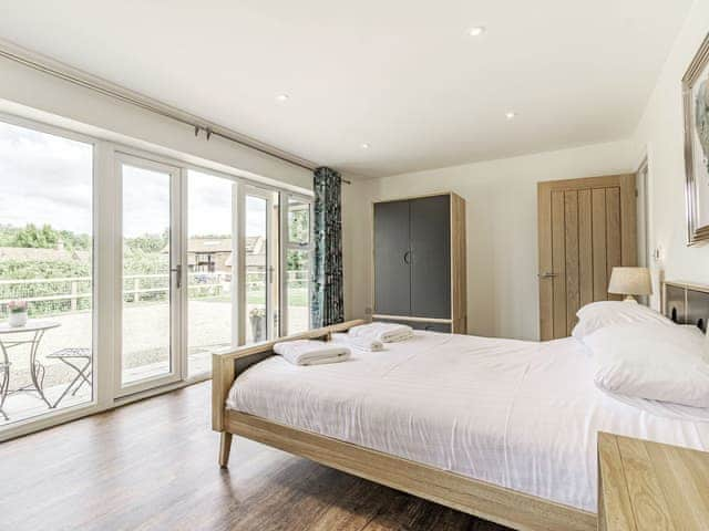 Double bedroom | Kings Lodge - Beech Farm Barns, Neatishead