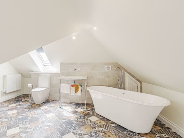 En-suite | Kings Lodge - Beech Farm Barns, Neatishead