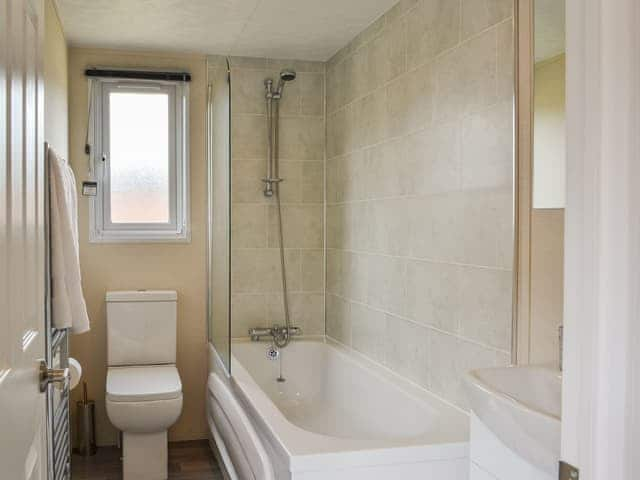 Bathroom | Sunshine Retreat, Sewerby