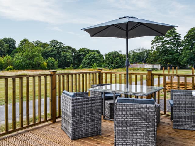 Sitting-out-area | Sunshine Retreat, Sewerby