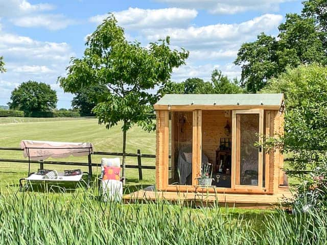 Shared summerhouse and lounger | Star&rsquo;s Special Sanctuary, Lottie&rsquo;s Luxurious Lodge - Lower Farm Lodges, Chart Sutton, near Maidstone