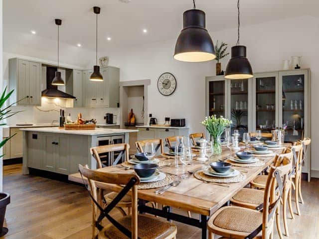 Dining Area | Walnut Tree Barn, Barnham