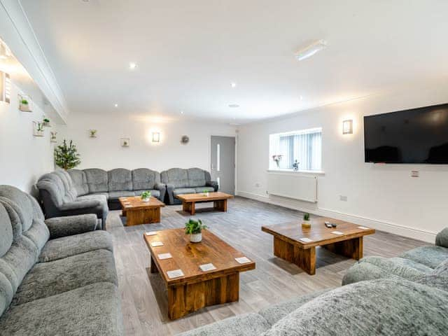 Living area | Tower Hill Grange - Seats Hill Leisure Ltd, Great Hatfield, near Hornsea