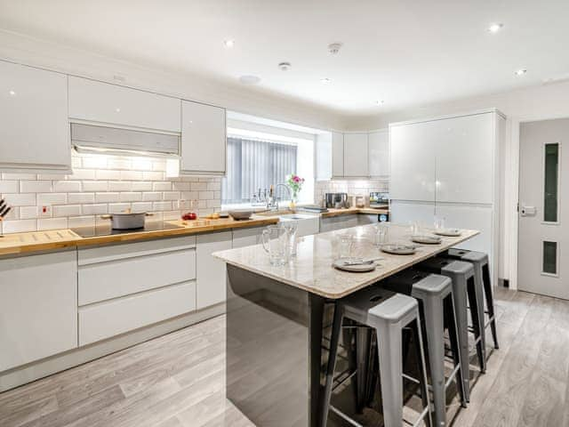 Kitchen | Tower Hill Grange - Seats Hill Leisure Ltd, Great Hatfield, near Hornsea