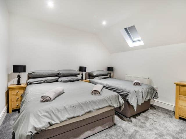 Family bedroom | Tower Hill Grange - Seats Hill Leisure Ltd, Great Hatfield, near Hornsea