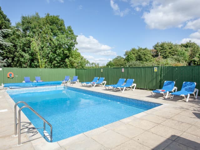 Shared swimming pool | Sundance - Horselake Farm Cottages, Cheriton Bishop