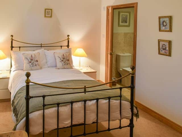 Double bedroom | Beckside Cottage, Bishop Monkton, near Ripon