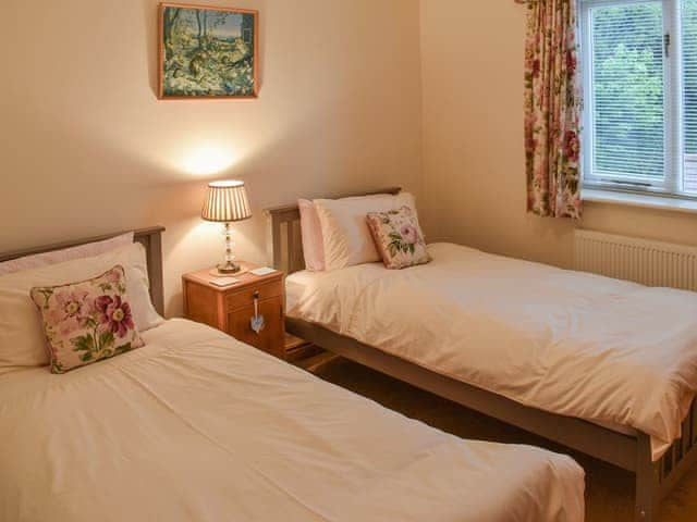 Twin bedroom | Beckside Cottage, Bishop Monkton, near Ripon