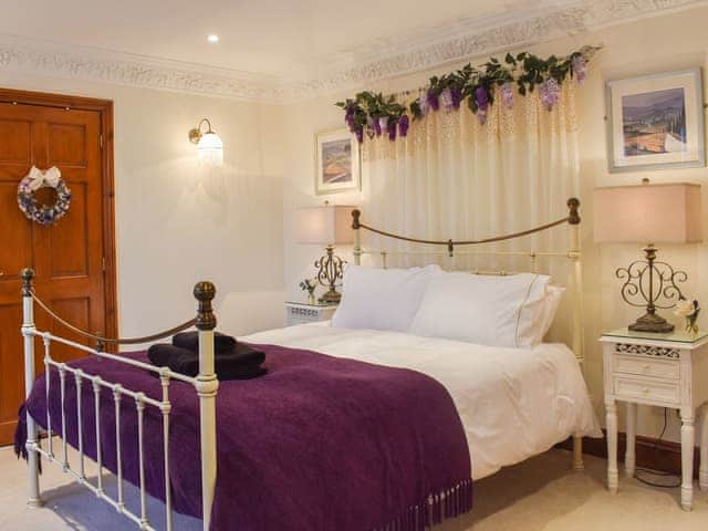 Double bedroom | Mews Cottage, Whitby