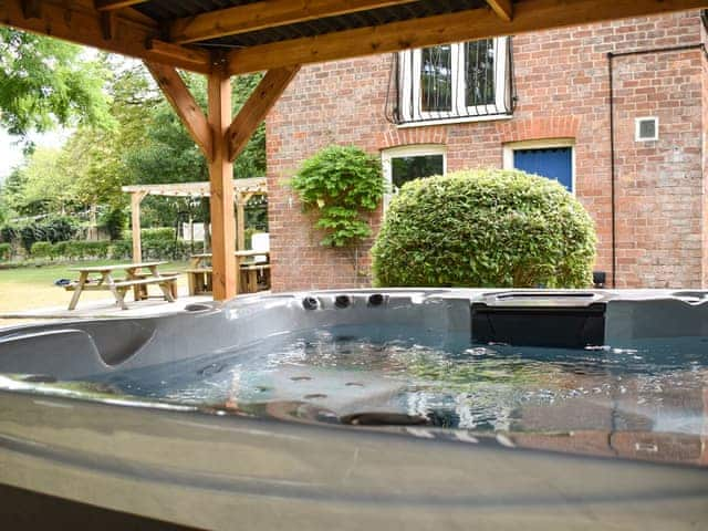 Hot tub | Head Brewers House, Wainfleet