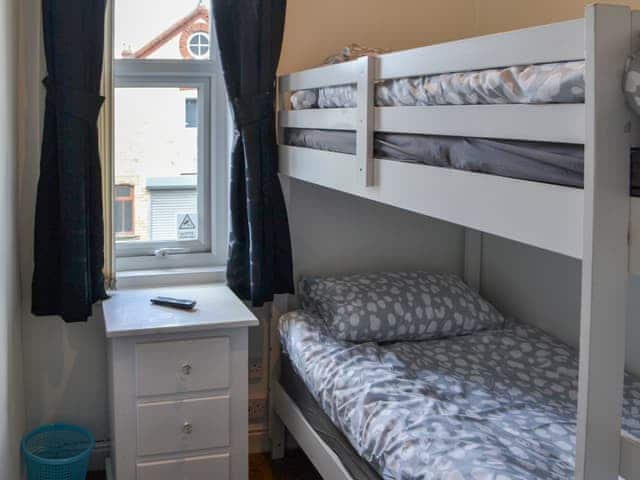 Bunk bedroom | Joenina, Bridlington