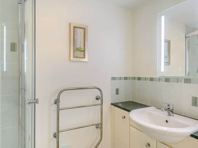 Shower room | Wold Lodge Leisure- Cherry Lodge - Wold Lodge Leisure, Kenwick, near Louth