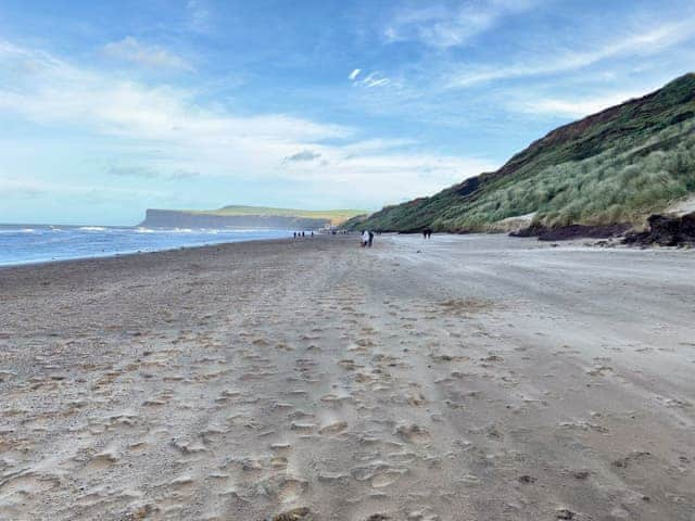 Whitby to Sandsend | Benchmark Cottage, Glaisdale