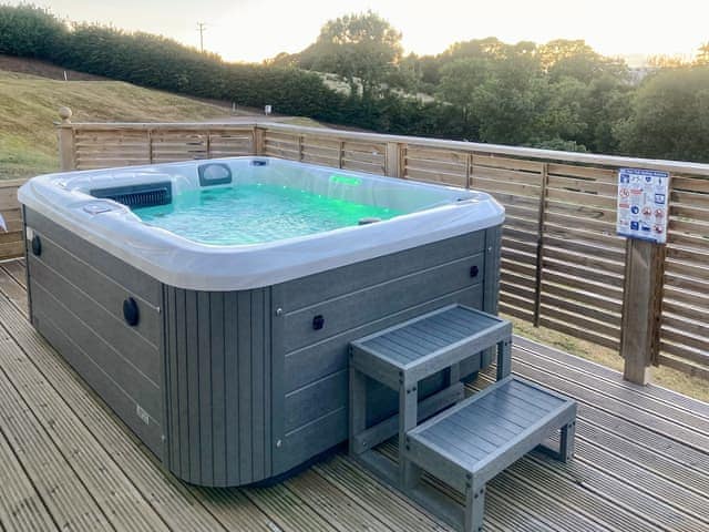 Hot tub | Lookout Lodge - Moorland Views, Newton Abbot