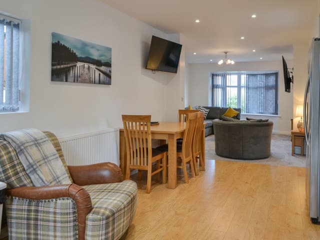 Dining Area | Trinity Avenue Cottage, Bridlington