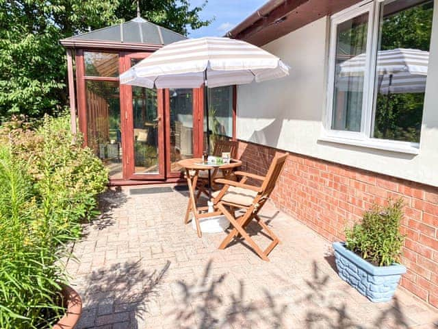 Patio | Rose Cottage, Blakemere