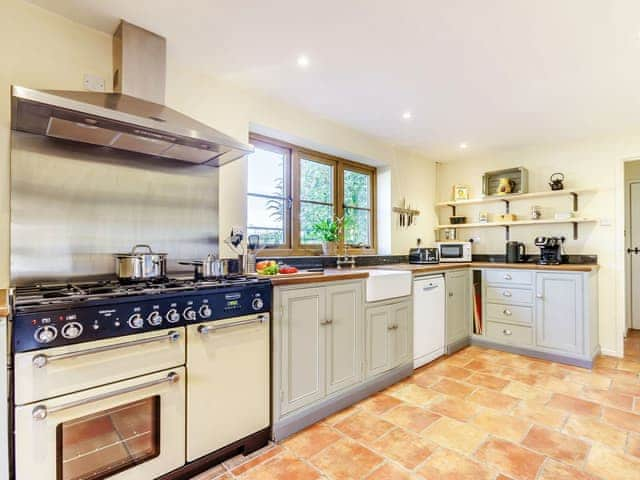 Kitchen | Honeysuckle Cottage, Axminster