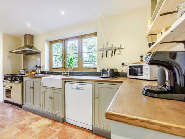 Kitchen | Honeysuckle Cottage, Axminster