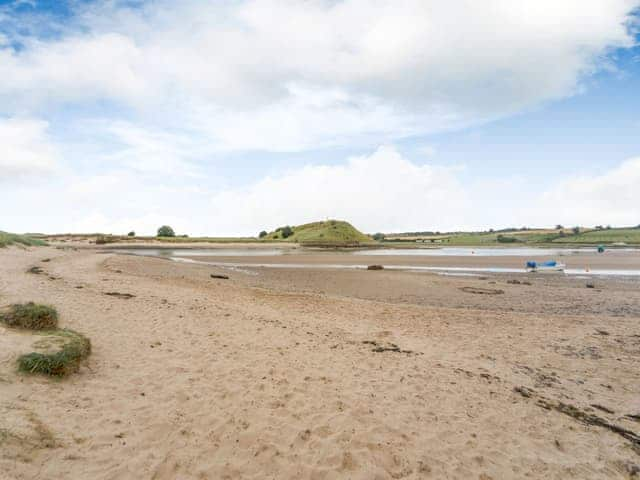 Surrounding area | Cuthberts Landing - Riverside Cottages, Alnmouth