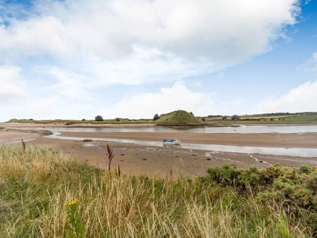 Surrounding area | Cuthberts Landing - Riverside Cottages, Alnmouth