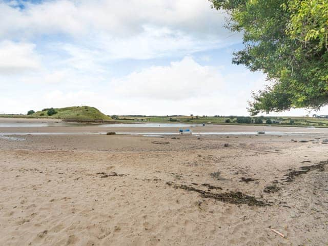 Surrounding area | Cuthberts Landing - Riverside Cottages, Alnmouth