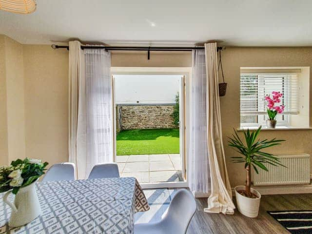 Dining Area | Mont Blanc House, Braunton