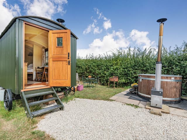 Exterior | The Nuthatch - Longwool Shepherds Huts, Old Woodhall