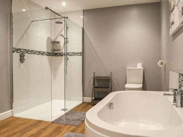 Bathroom | Fieldside Farmhouse, Dovenby, Cockermouth