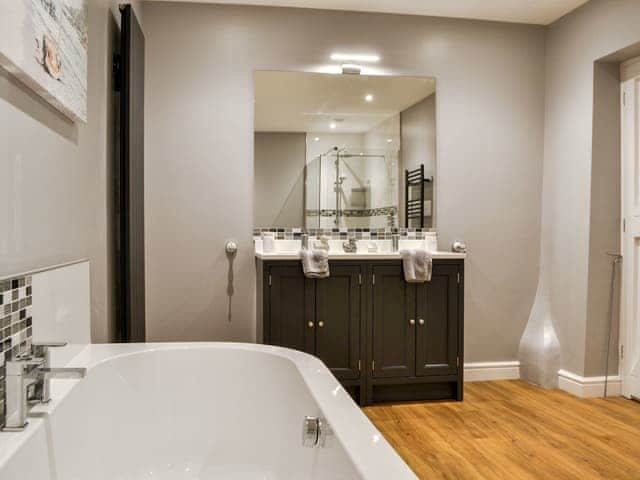 Bathroom | Fieldside Farmhouse, Dovenby, Cockermouth