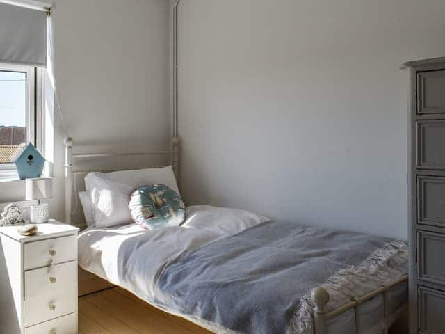 Twin bedroom | Gull House, Lydd-on-Sea, near Dungeness