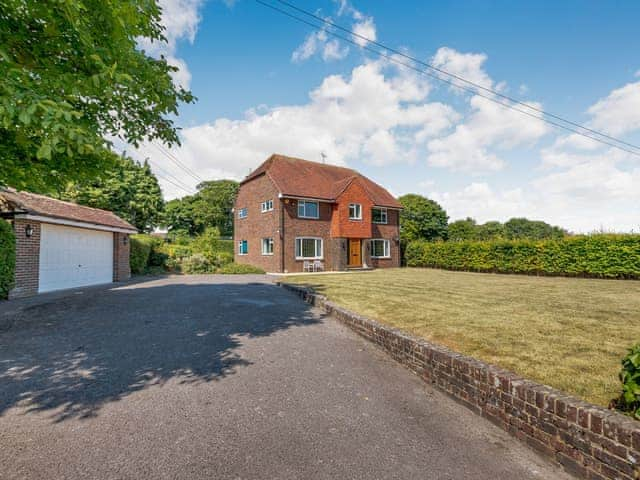 Driveway | The Barton, Steyning, near Brighton