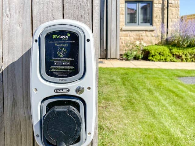 Electric car charging point 7.2Kw Pay as you go | Olivers View, Cloughton, near Scarborough