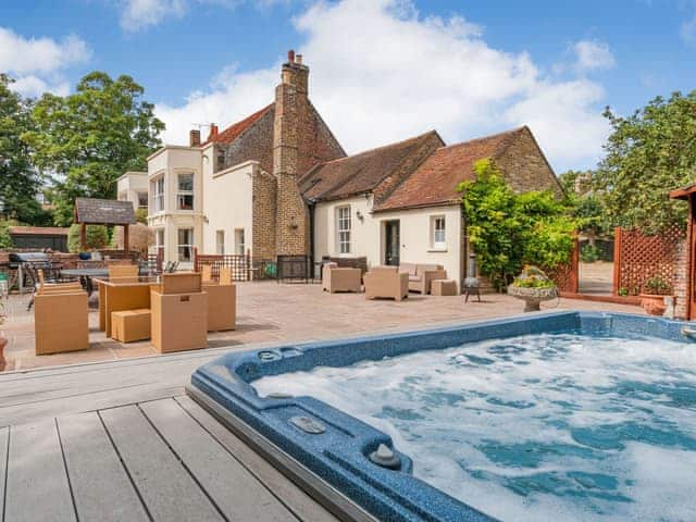 Hot tub | Questeds, Westgate On Sea, near Margate