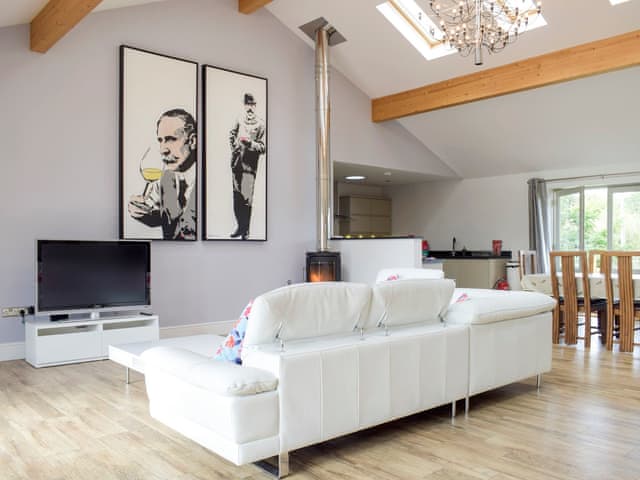 Stylish open-plan living space | Lovells Barn, Welland, near Malvern