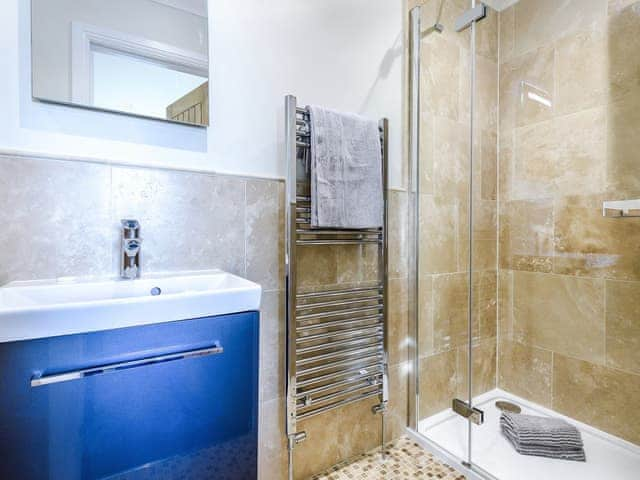 En-suite | Driftwood House, Mundesley, near North Walsham